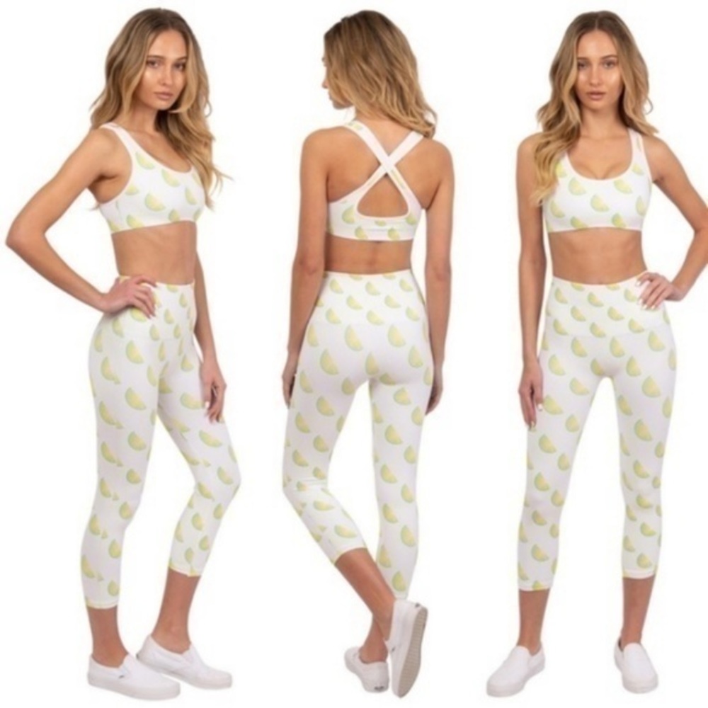 Morgan Stewart workout bra and matching lime leggings - Picture 1 of 3